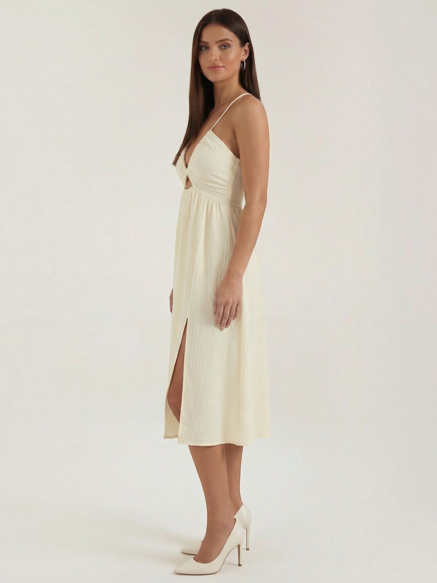 Robe femme col halter découpe midi texture froissée – Image 2