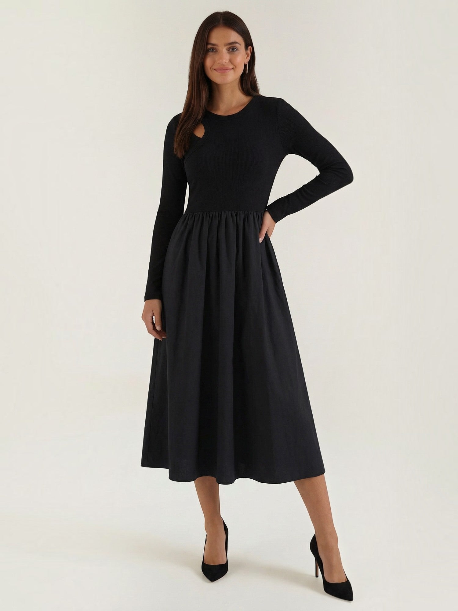 Robe femme côtelée coupe évasée découpe moderne