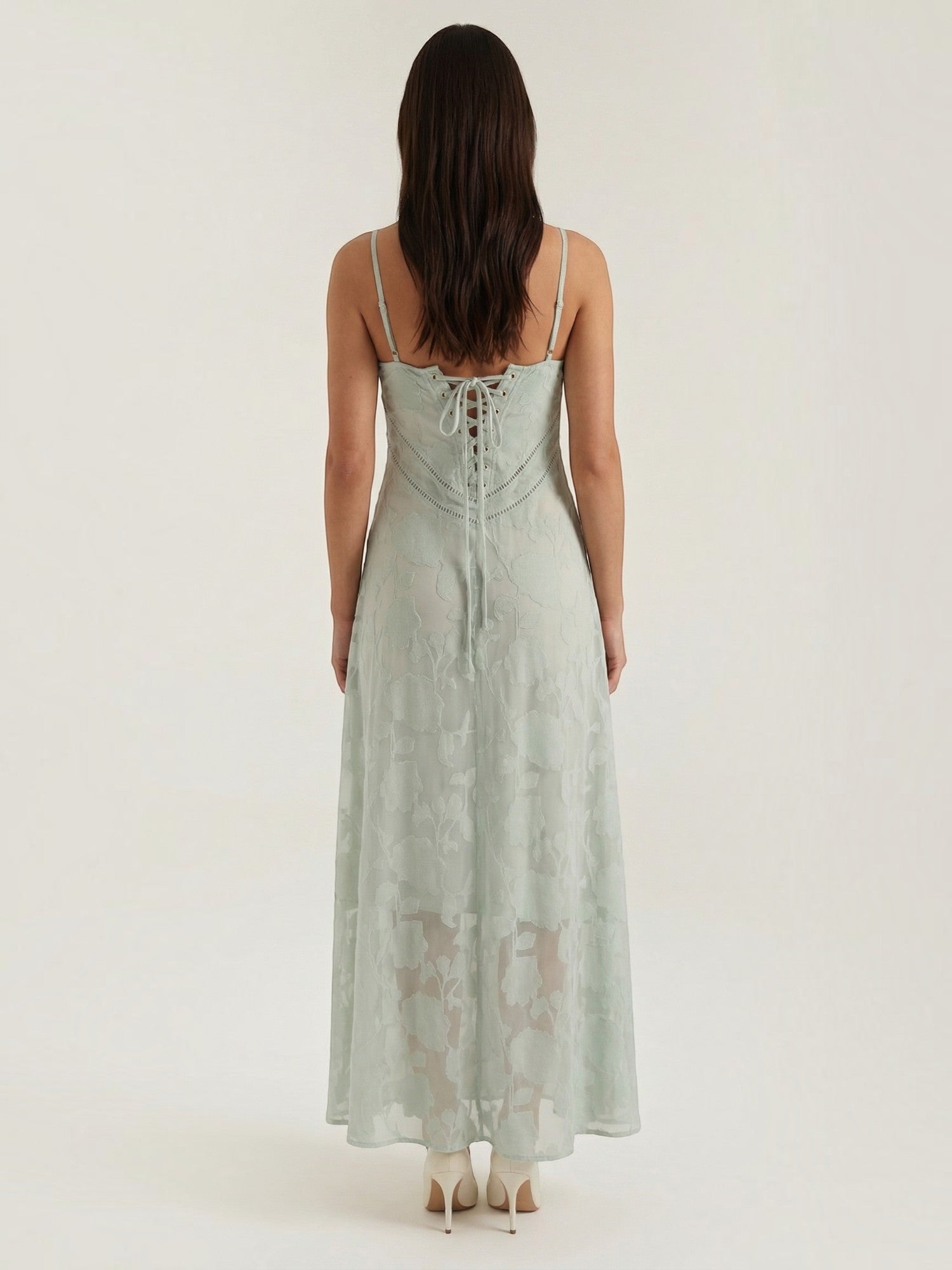 Robe femme longue décolleté cœur à fines bretelles – Image 20