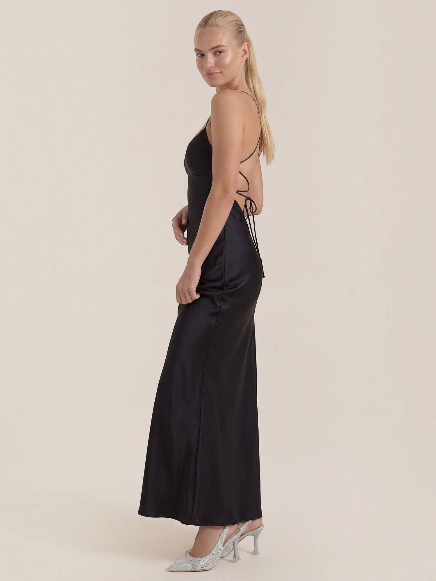 Robe femme de soirée décolleté V dos croisé fluide – Image 10