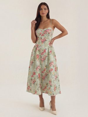 Robe femme décolleté cœur jupe évasée infroissable
