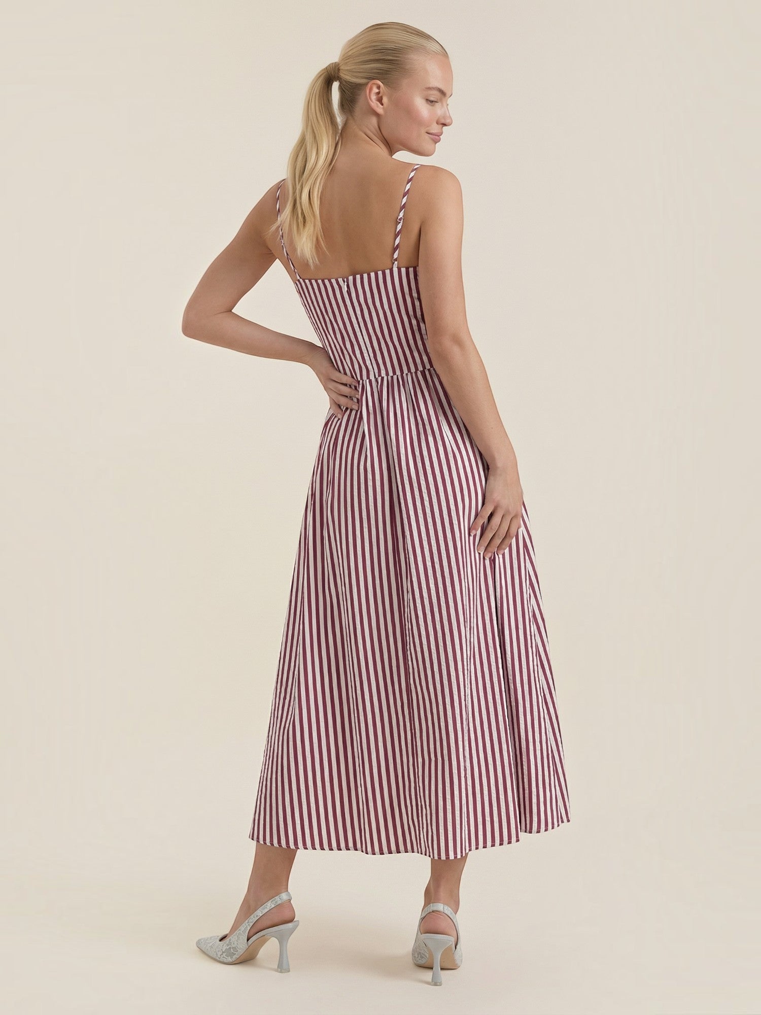 Robe femme maxi rayée décolleté carré bretelles – Image 9