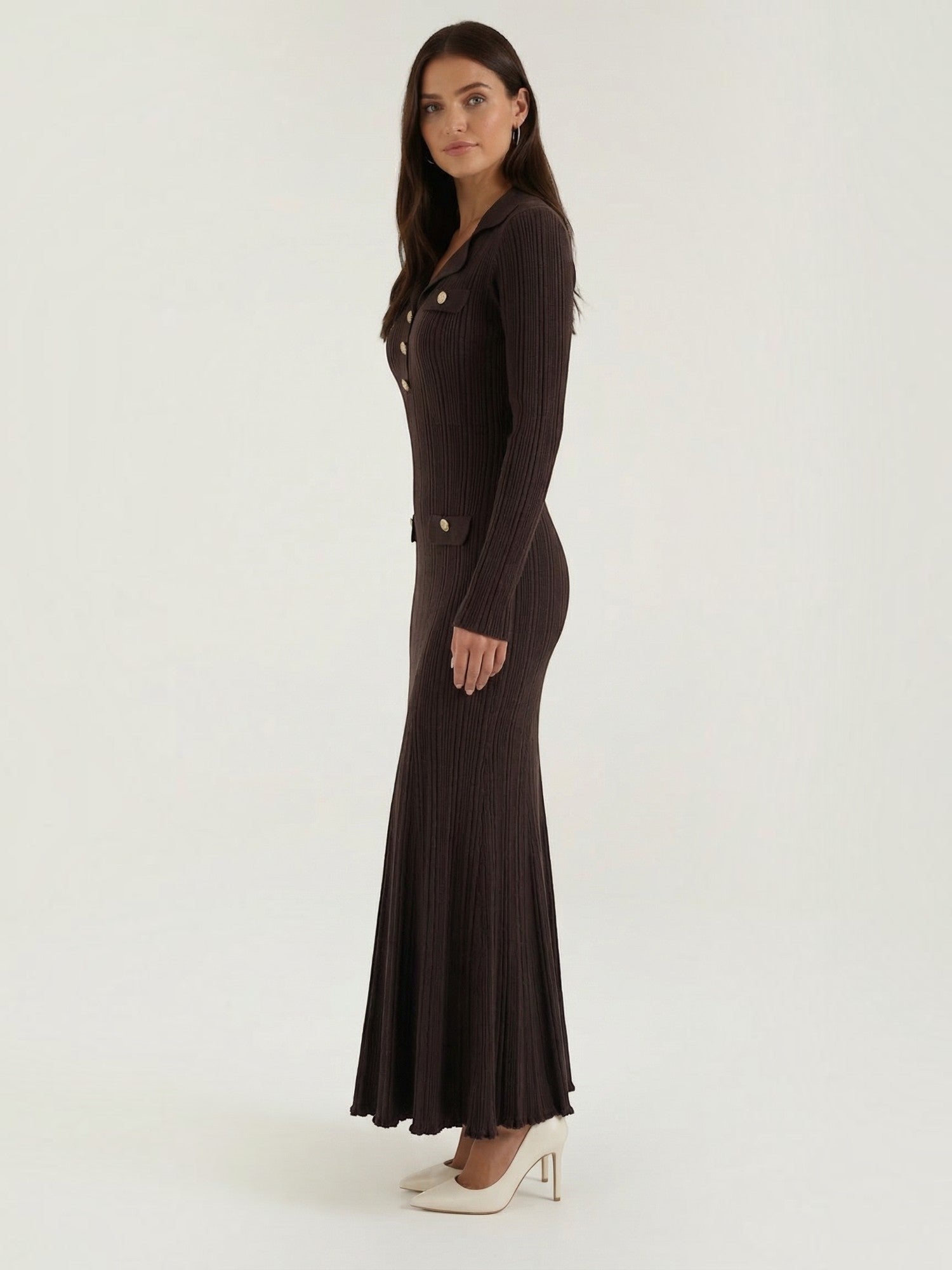 Robe femme maille côtelée col rabattu boutons dorés – Image 2