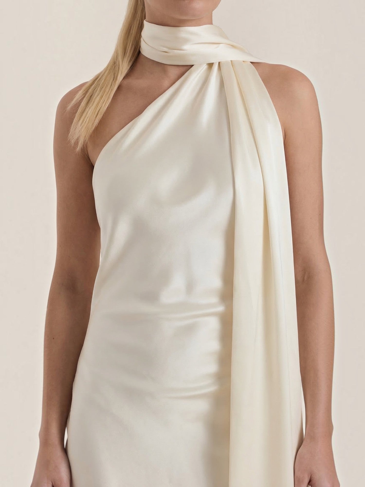 Robe femme dos nu soirée tissu brillant élégant – Image 8