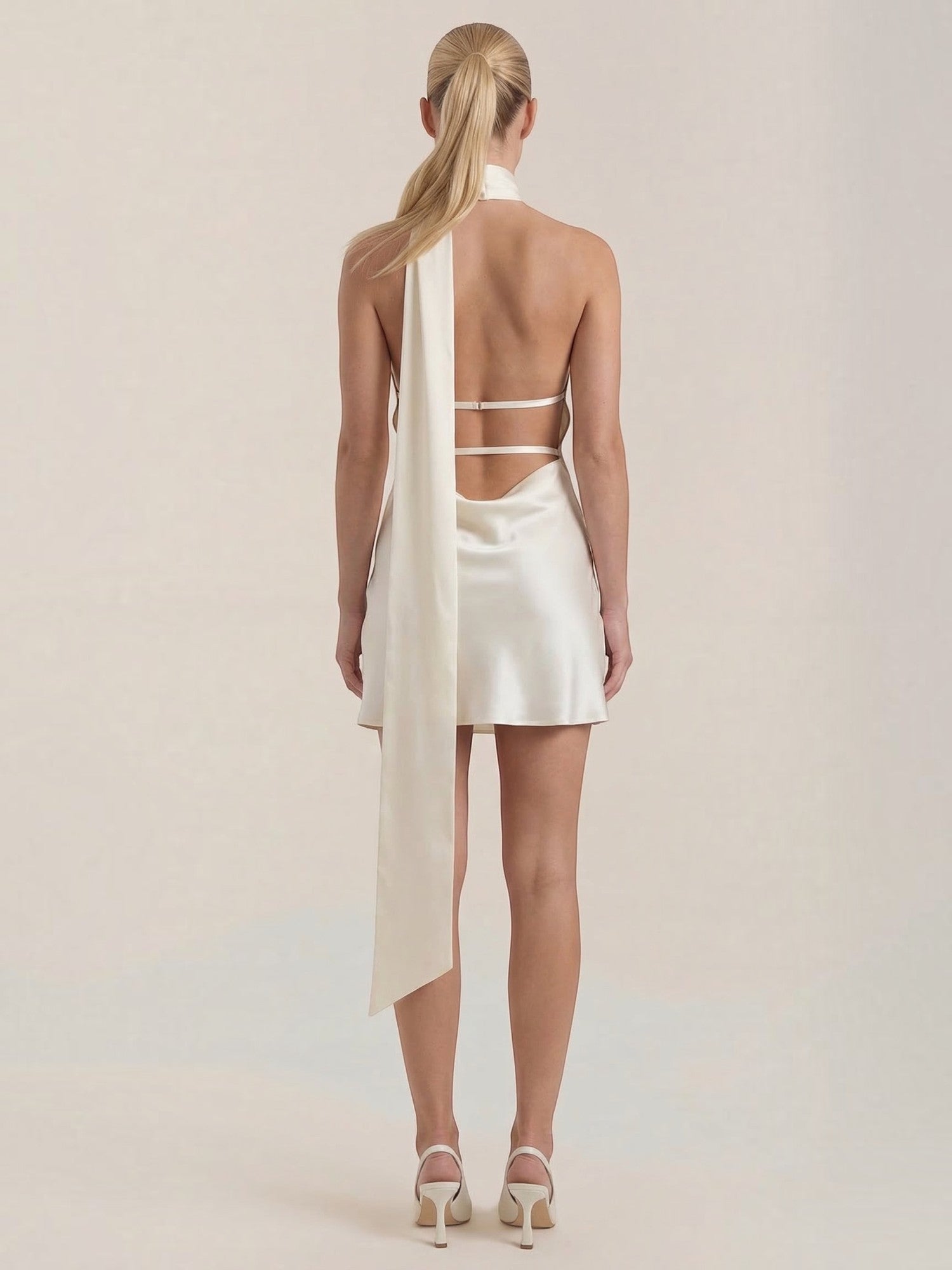 Robe femme dos nu soirée tissu brillant élégant – Image 9